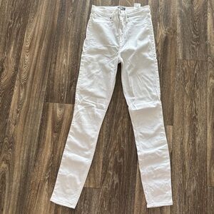 Abercrombie & Fitch Ultra High Rise White Denim Jean Legging